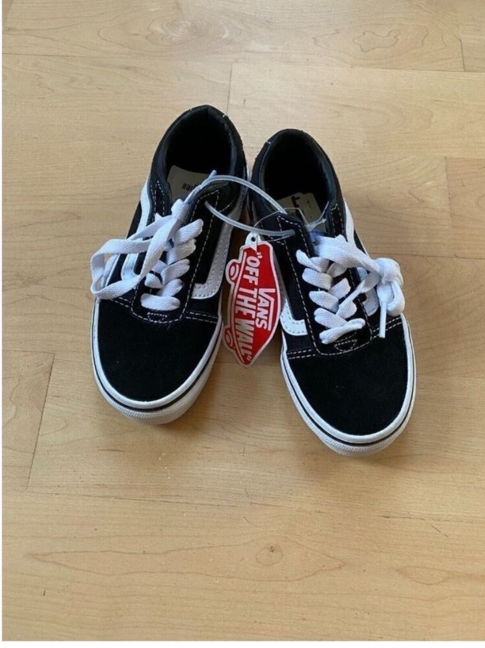 VANS BNWT "Ward" low top sneakers boys NEW black